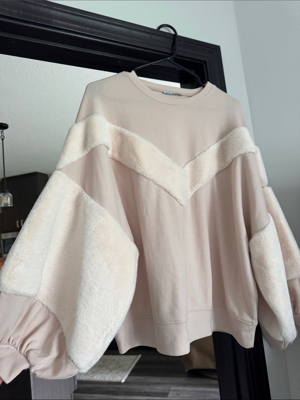 Zara Blush Crewneck Sweatshirt